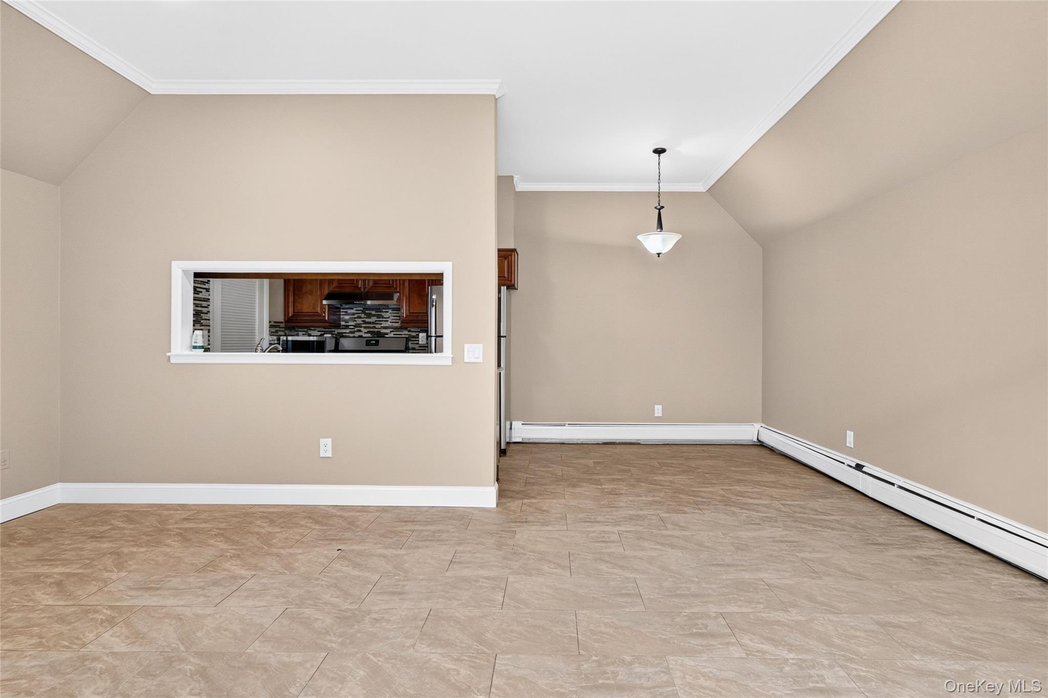 11 Jackson Avenue Unit: 81