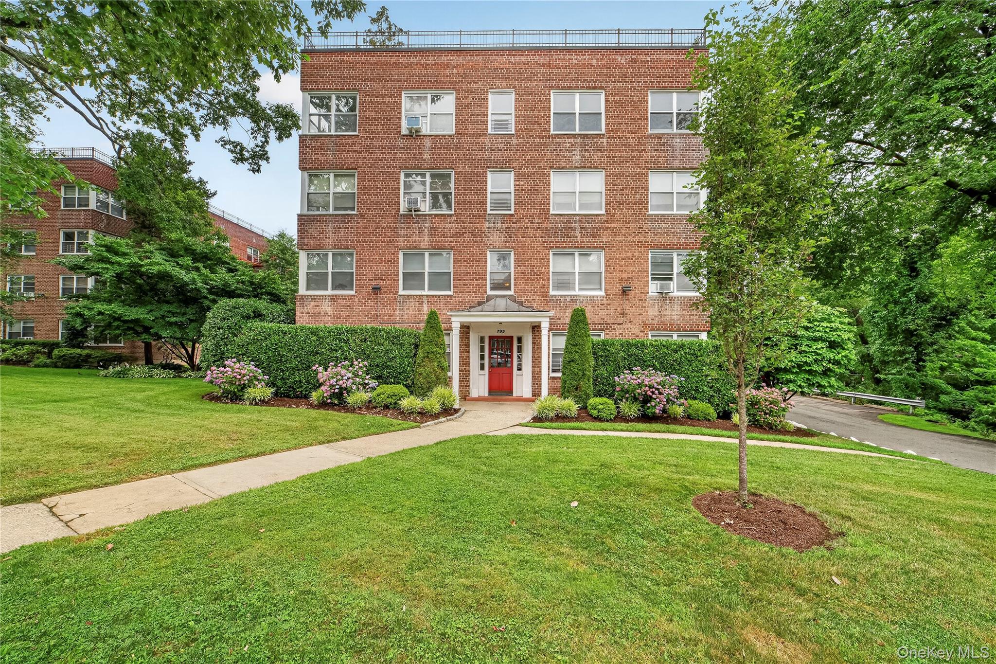 793 Palmer Road Unit: 2F