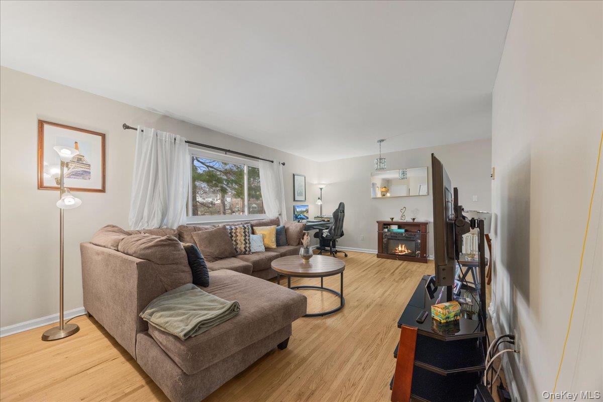 782 Tuckahoe Road Unit: 3C