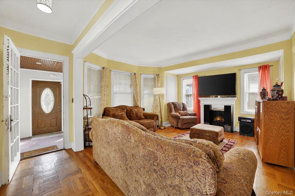 153 Hillside Avenue
