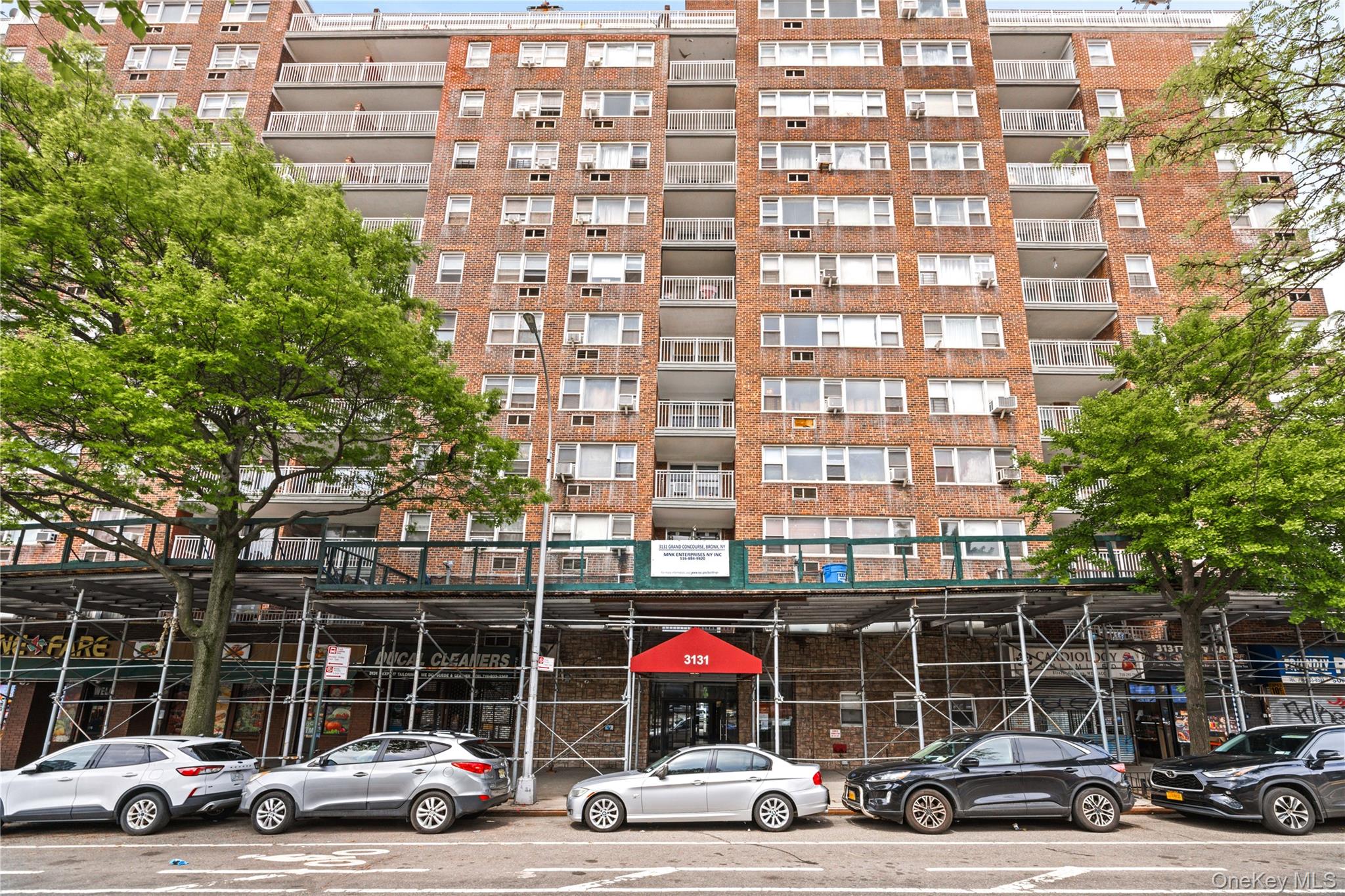 3131 Grand Concourse Unit: 2J