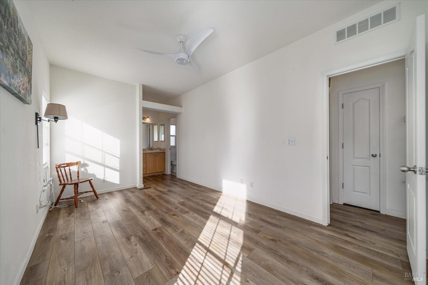 4684 Circle Drive Unit: 229