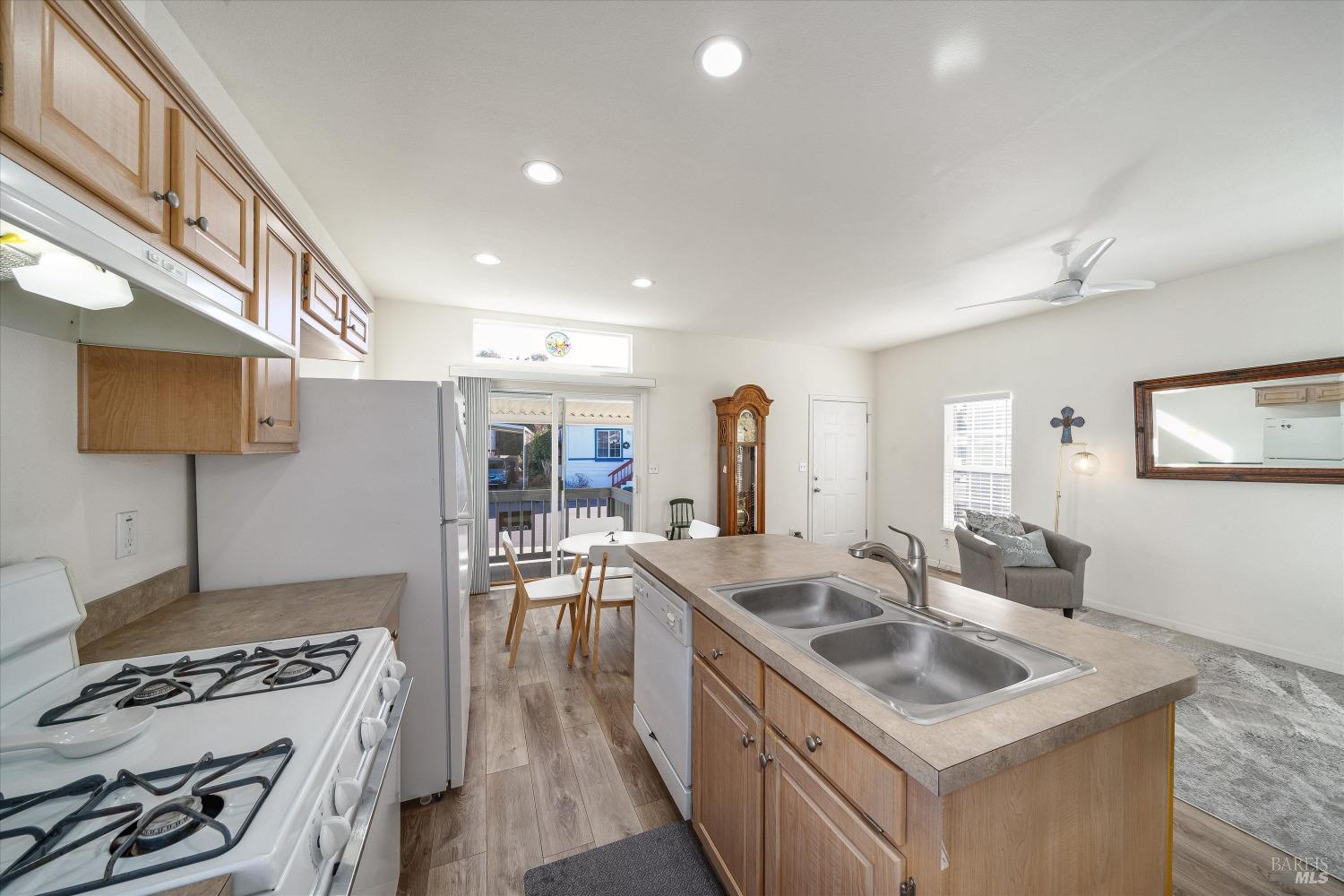 4684 Circle Drive Unit: 229