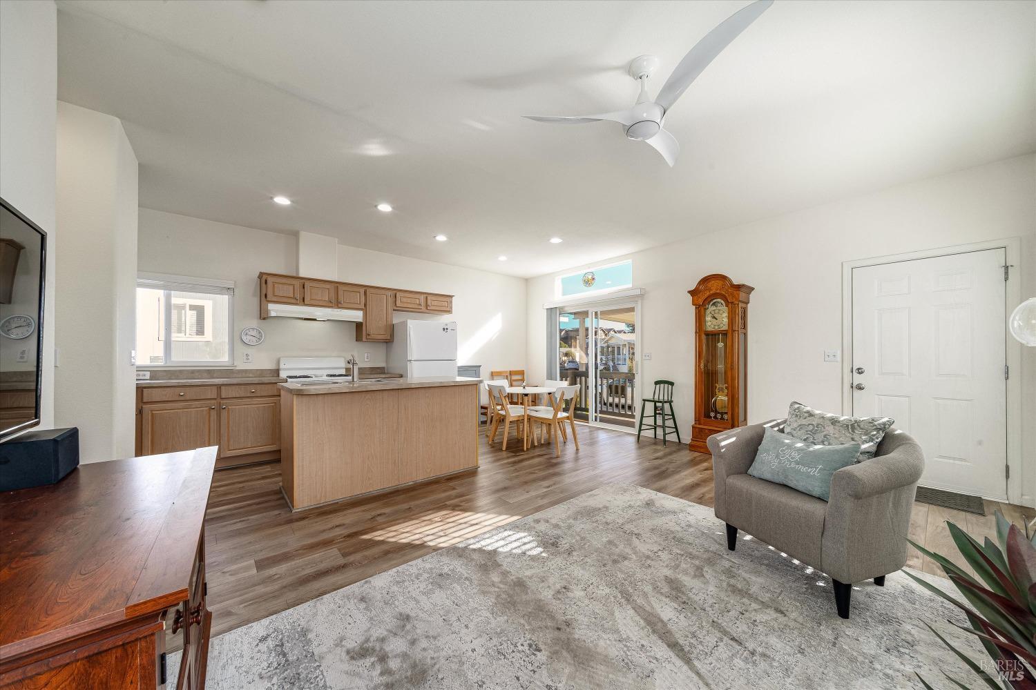 4684 Circle Drive Unit: 229