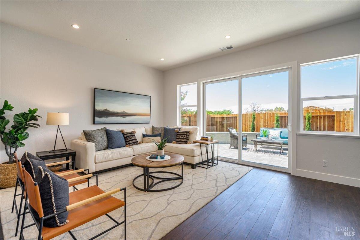 1234 Atascadero Drive