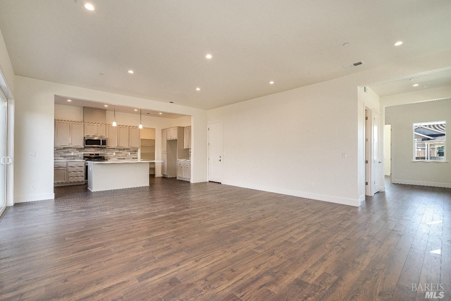 1128 Atascadero Drive