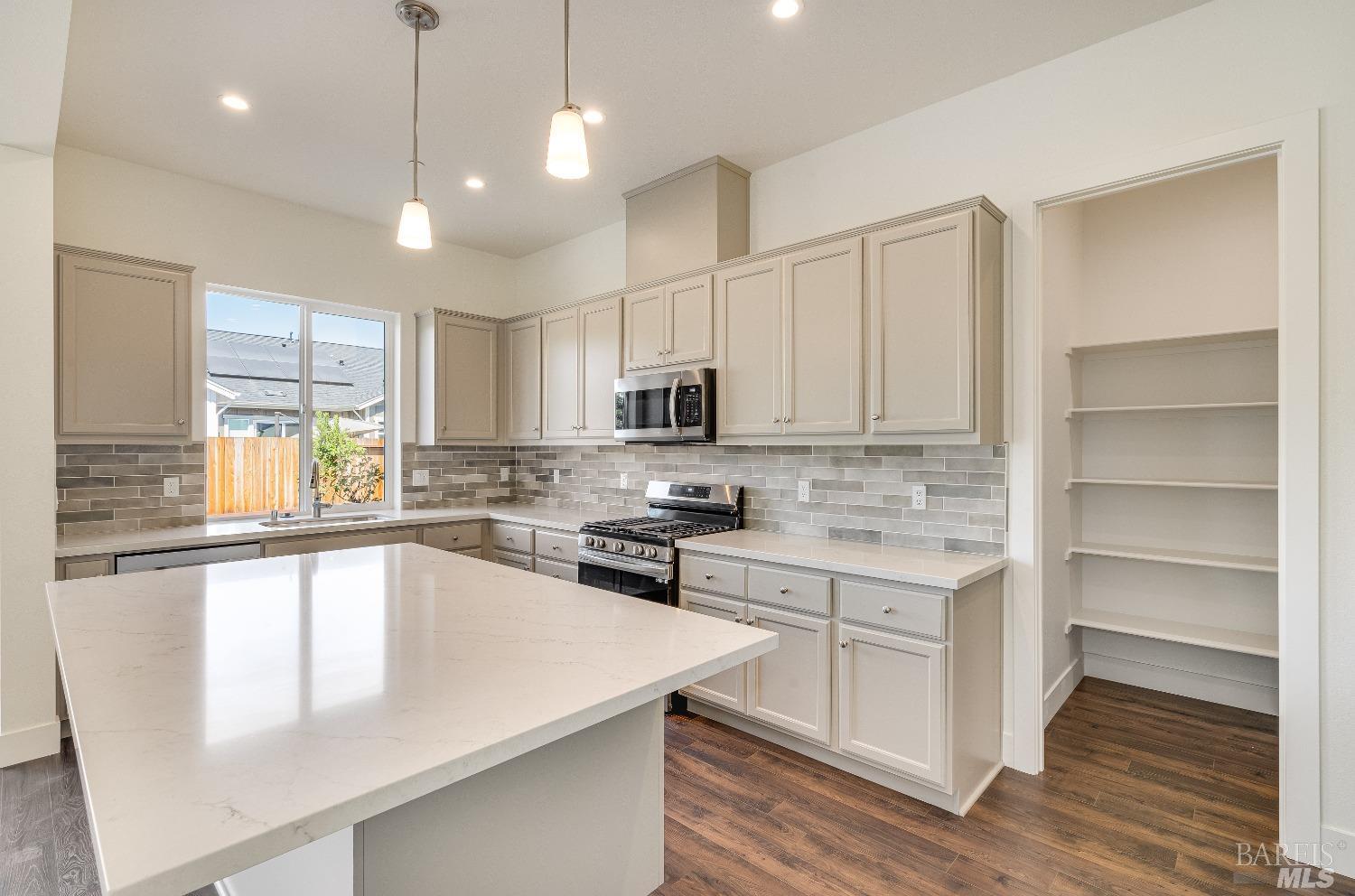 1128 Atascadero Drive