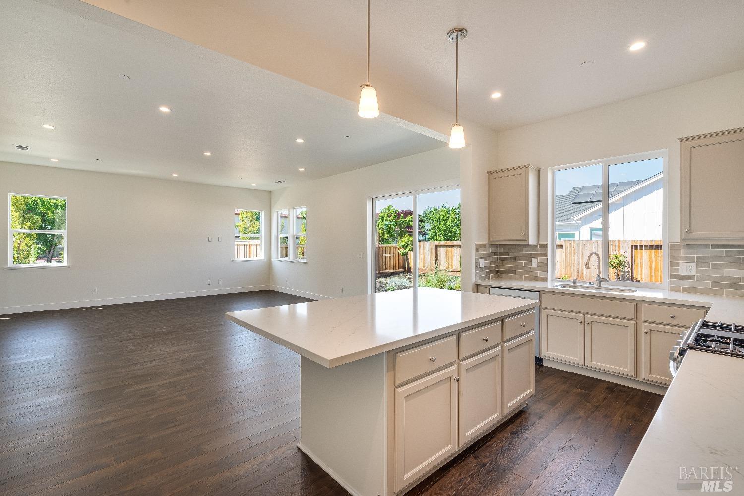 1128 Atascadero Drive