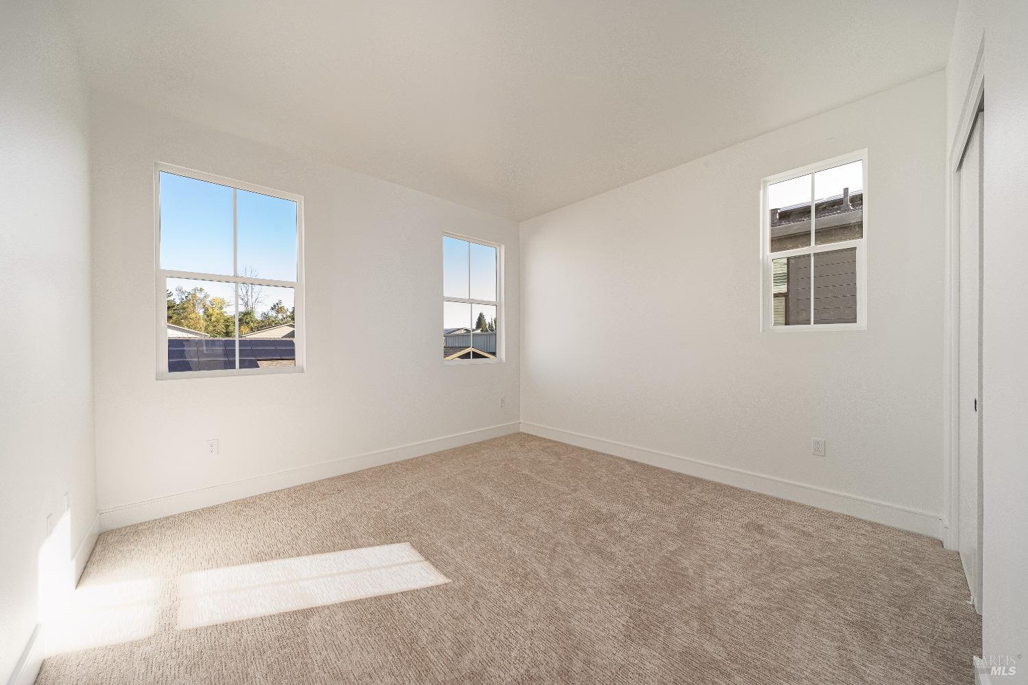 2287 San Miguel Avenue