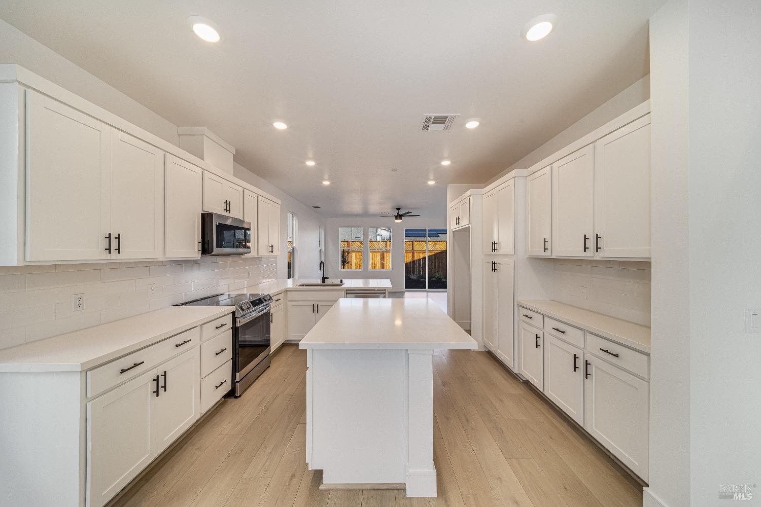 2287 San Miguel Avenue