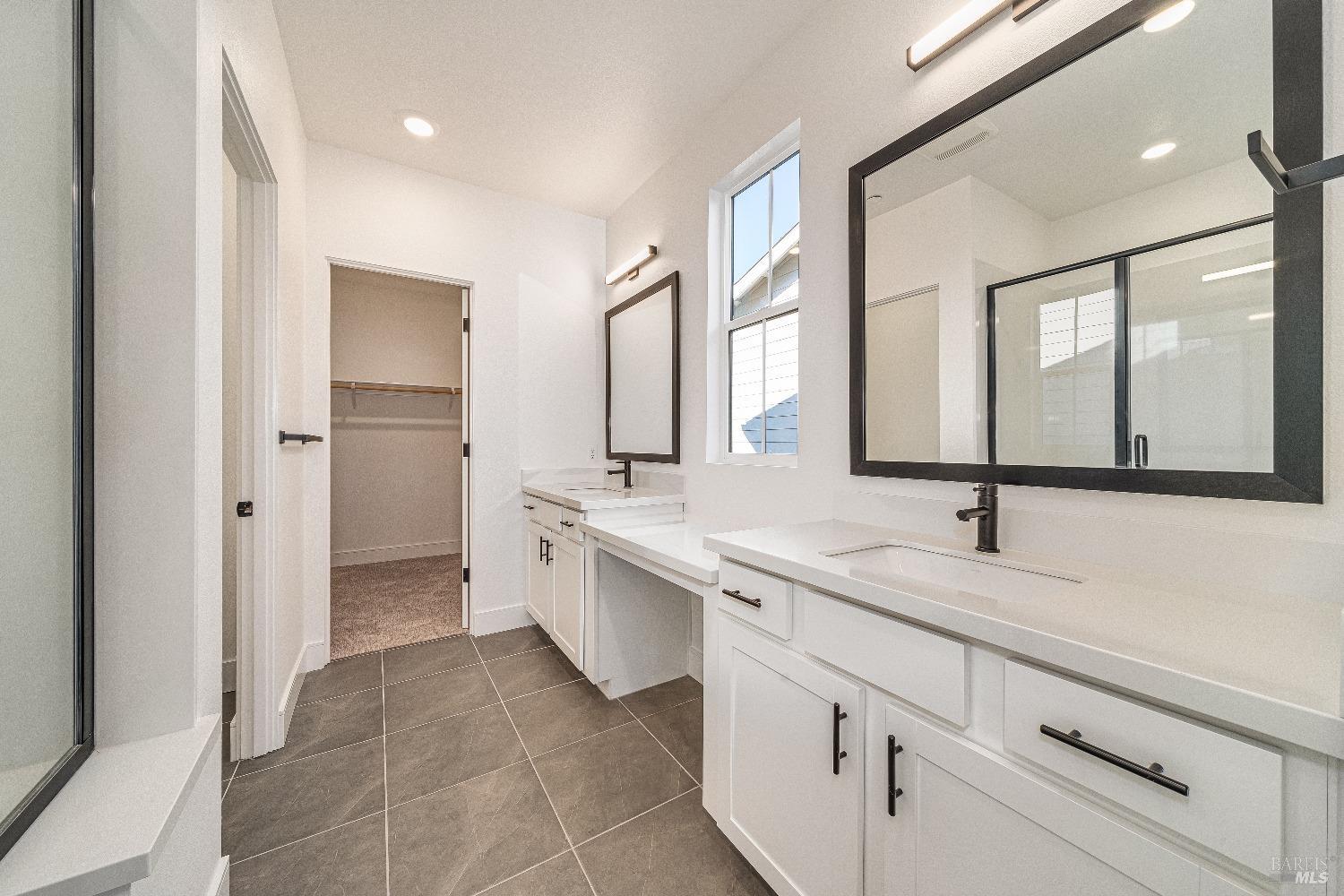 2287 San Miguel Avenue