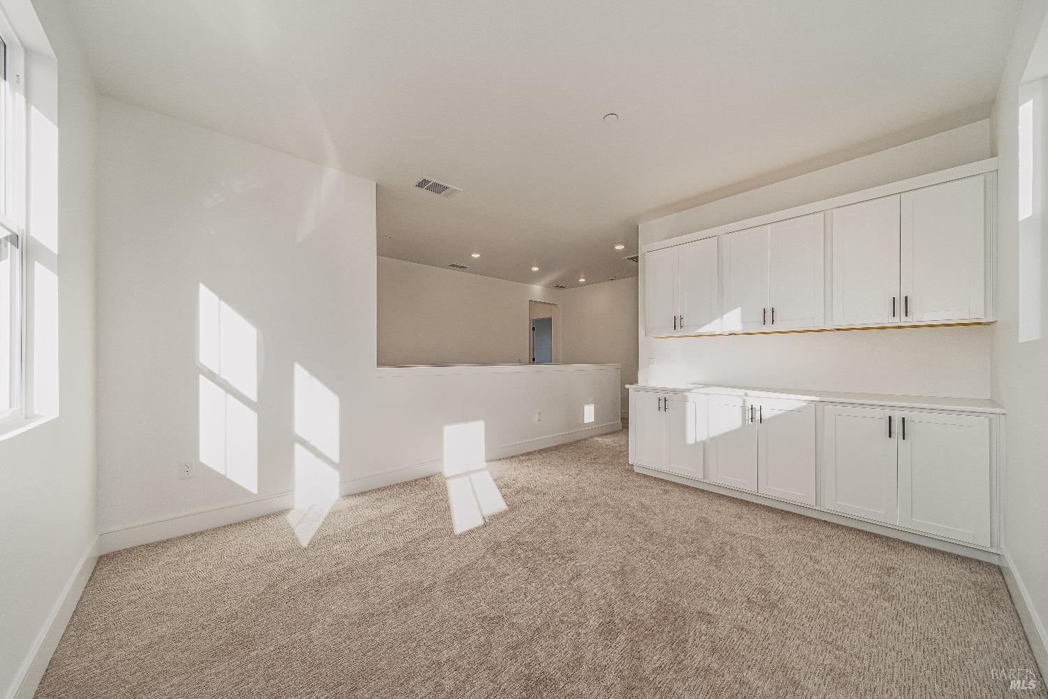 2287 San Miguel Avenue