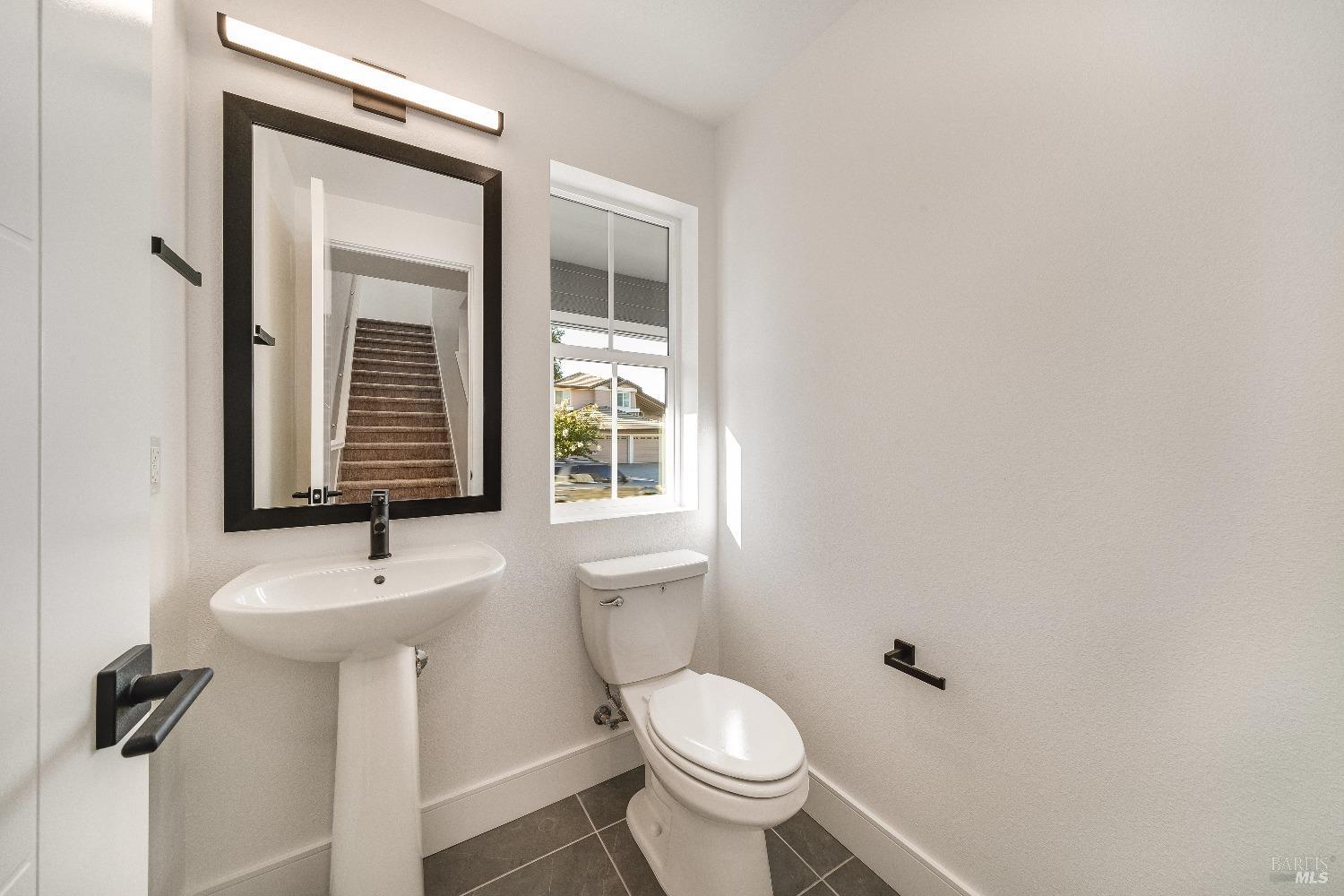 2287 San Miguel Avenue