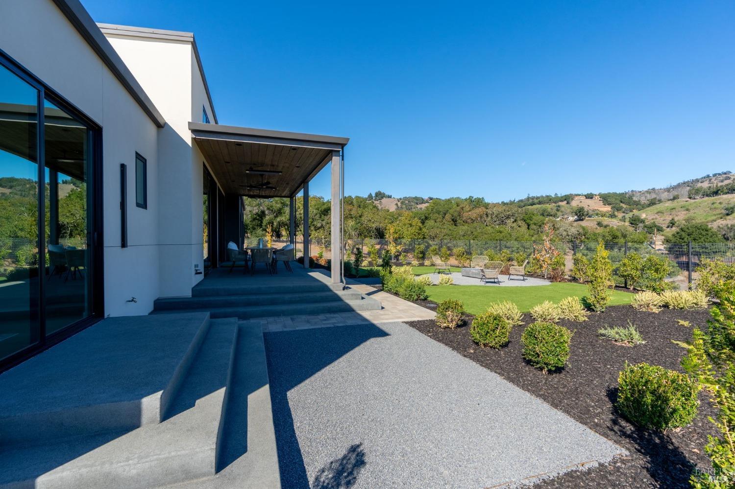 5386 Blue Ridge Trail