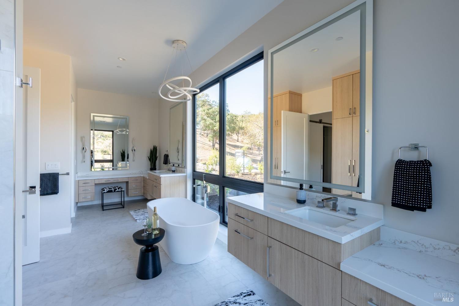 5386 Blue Ridge Trail