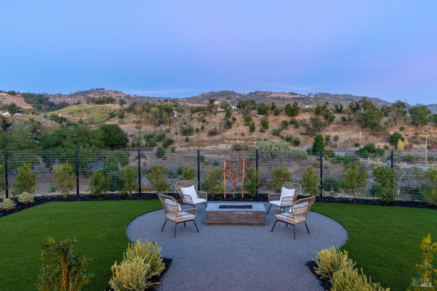 5386 Blue Ridge Trail