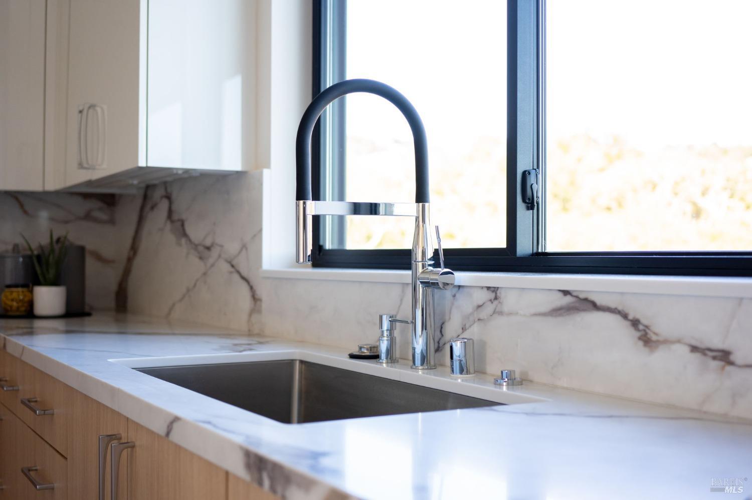 5386 Blue Ridge Trail