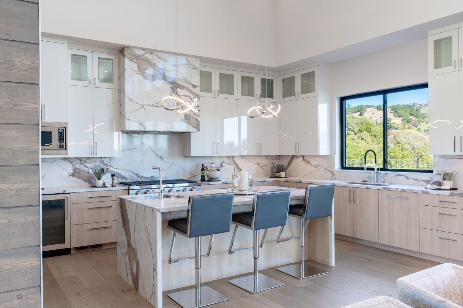 5386 Blue Ridge Trail