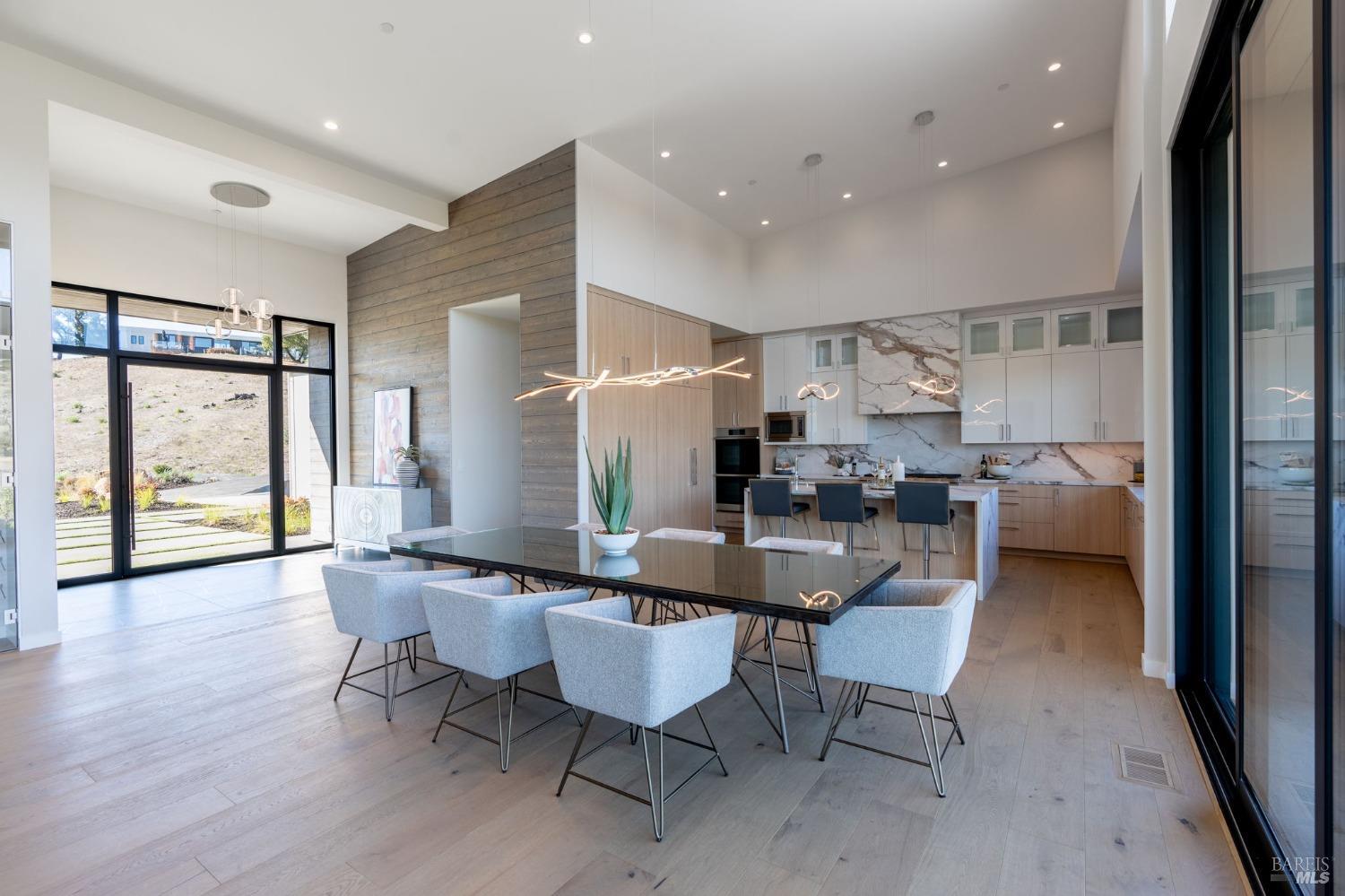 5386 Blue Ridge Trail