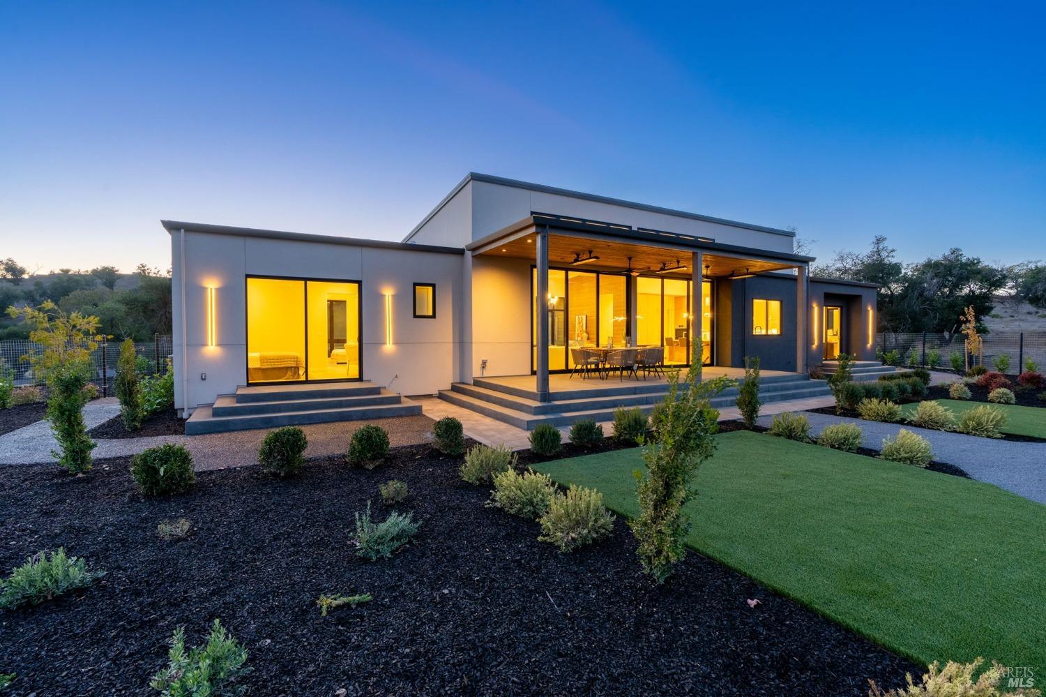 5386 Blue Ridge Trail