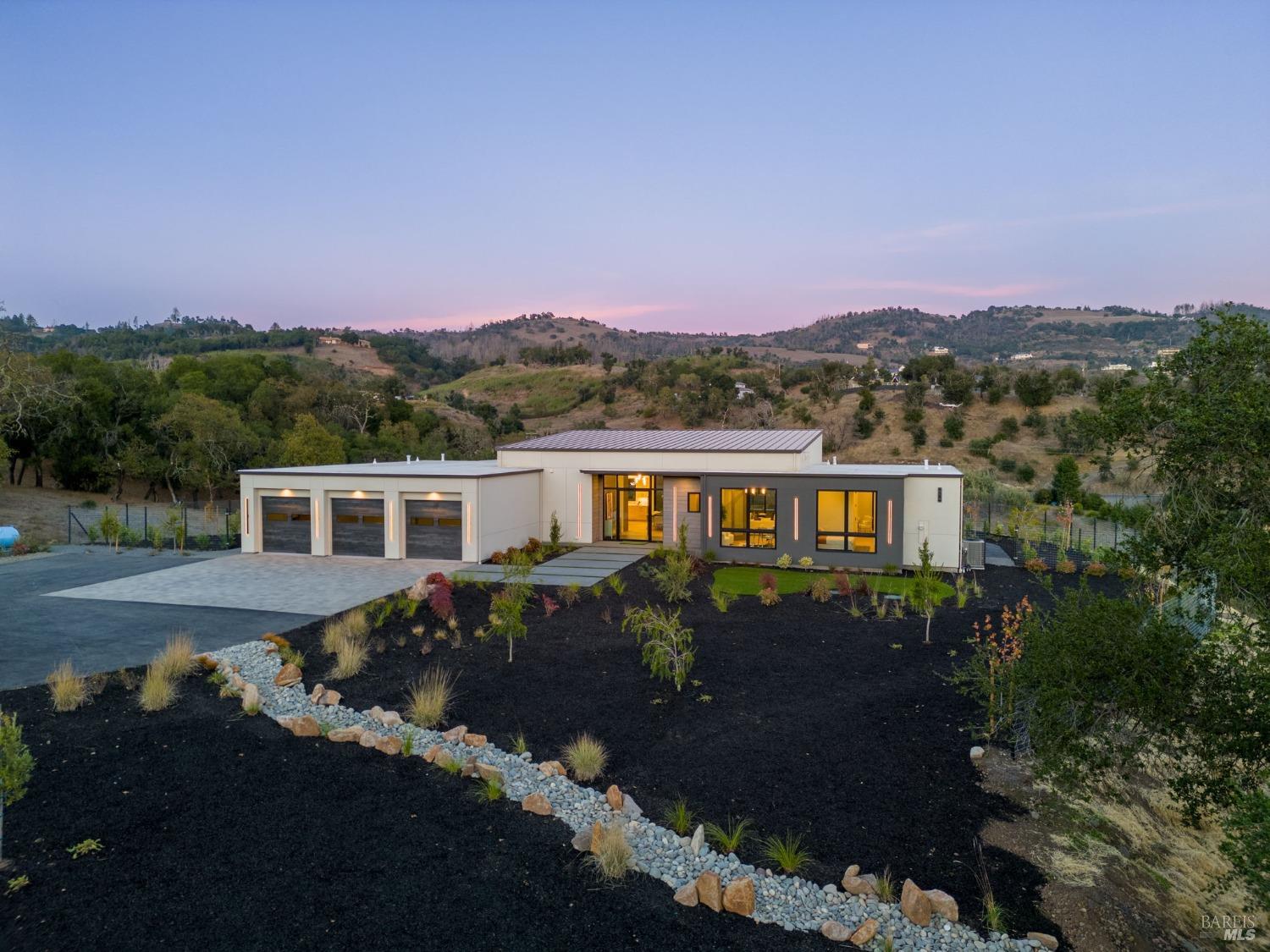 5386 Blue Ridge Trail