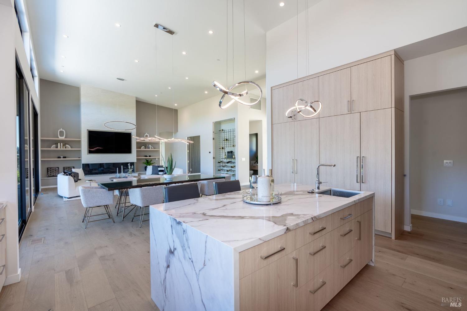 5386 Blue Ridge Trail