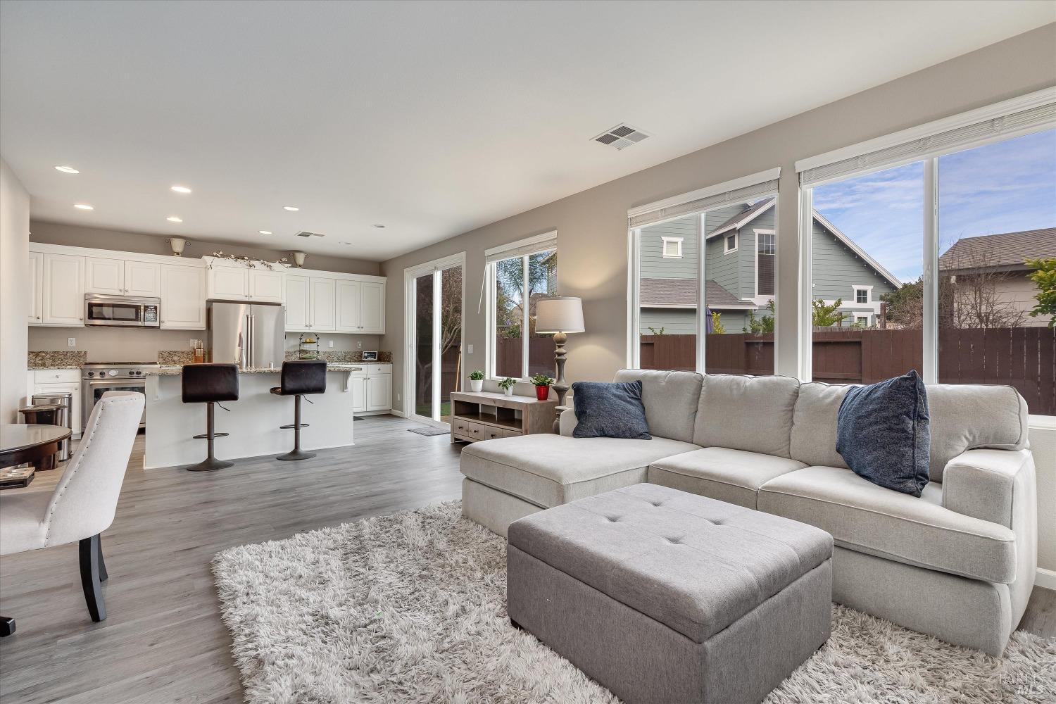 2053 San Miguel Avenue