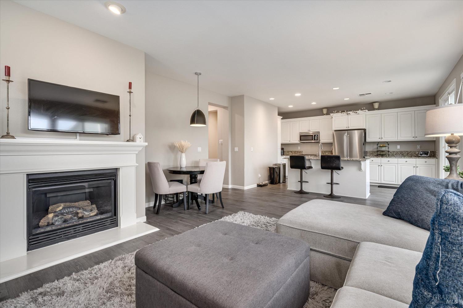 2053 San Miguel Avenue