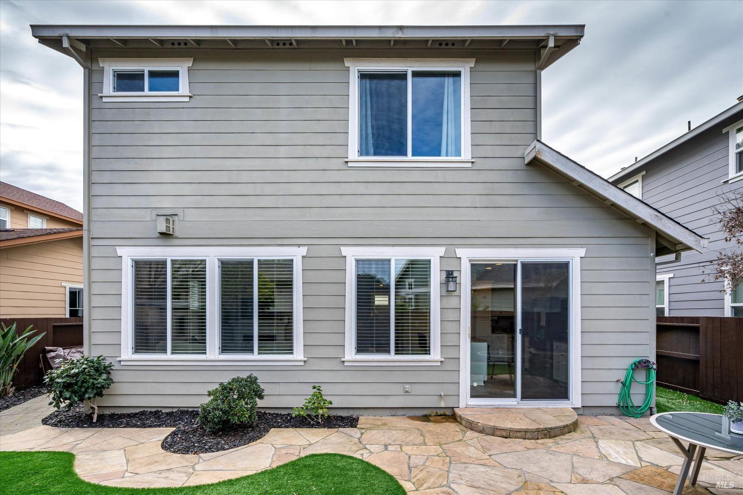 2053 San Miguel Avenue