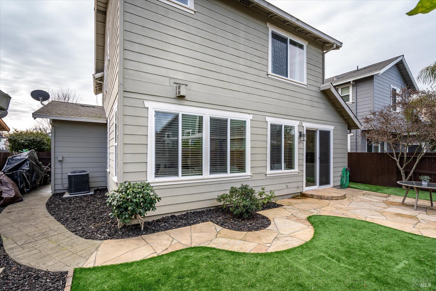 2053 San Miguel Avenue