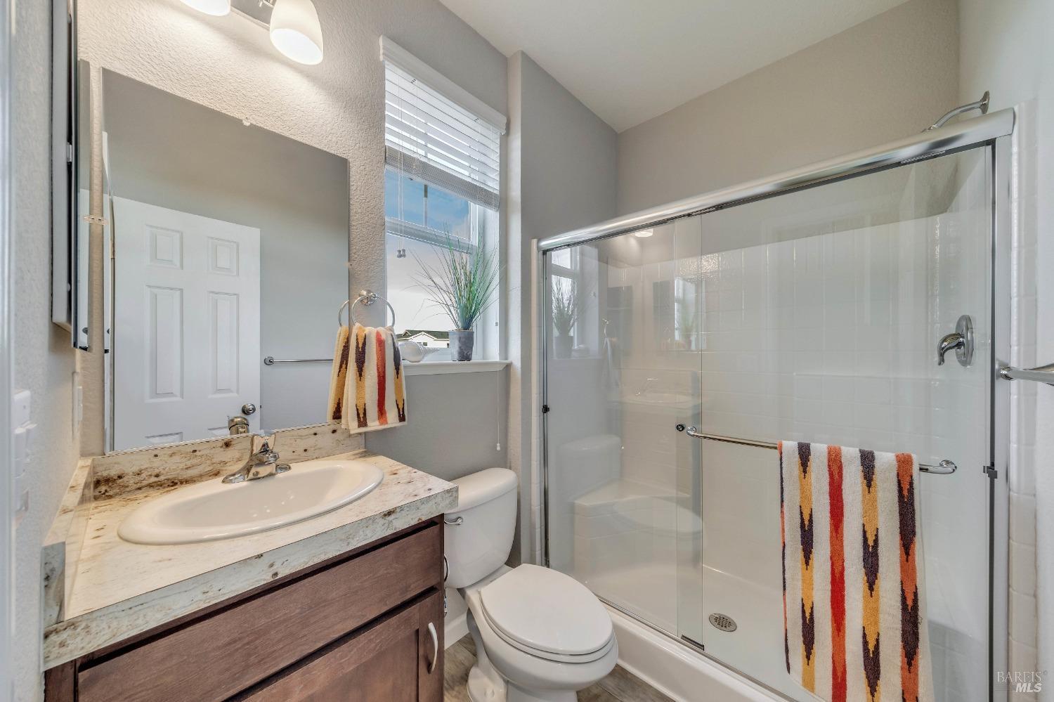 1990-1994 Las Ventanas Dr