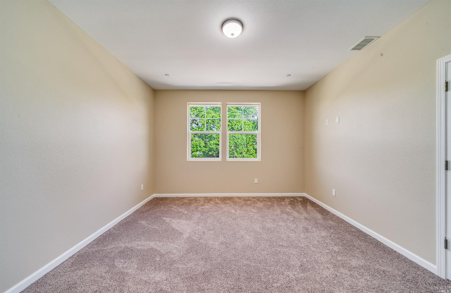 1998 Las Ventanas Dr