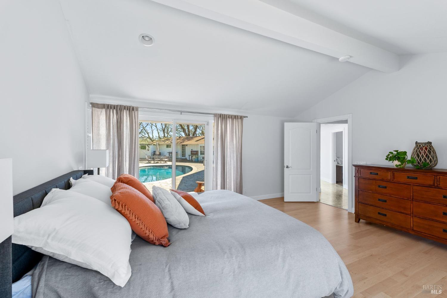 10104-2011 Loch Haven Dr