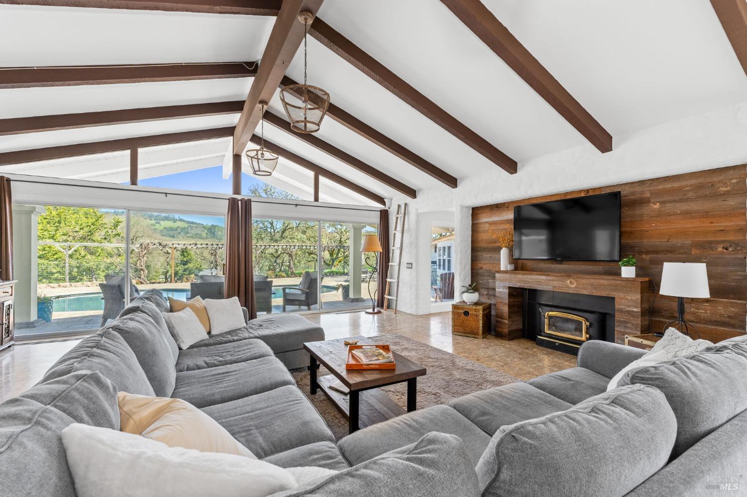 10104-2011 Loch Haven Dr