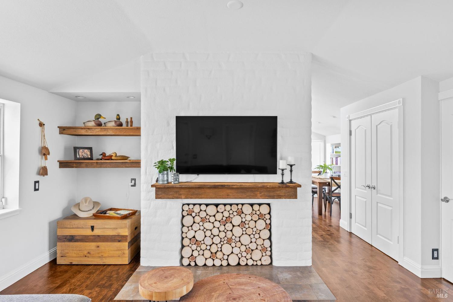 10104-2011 Loch Haven Dr