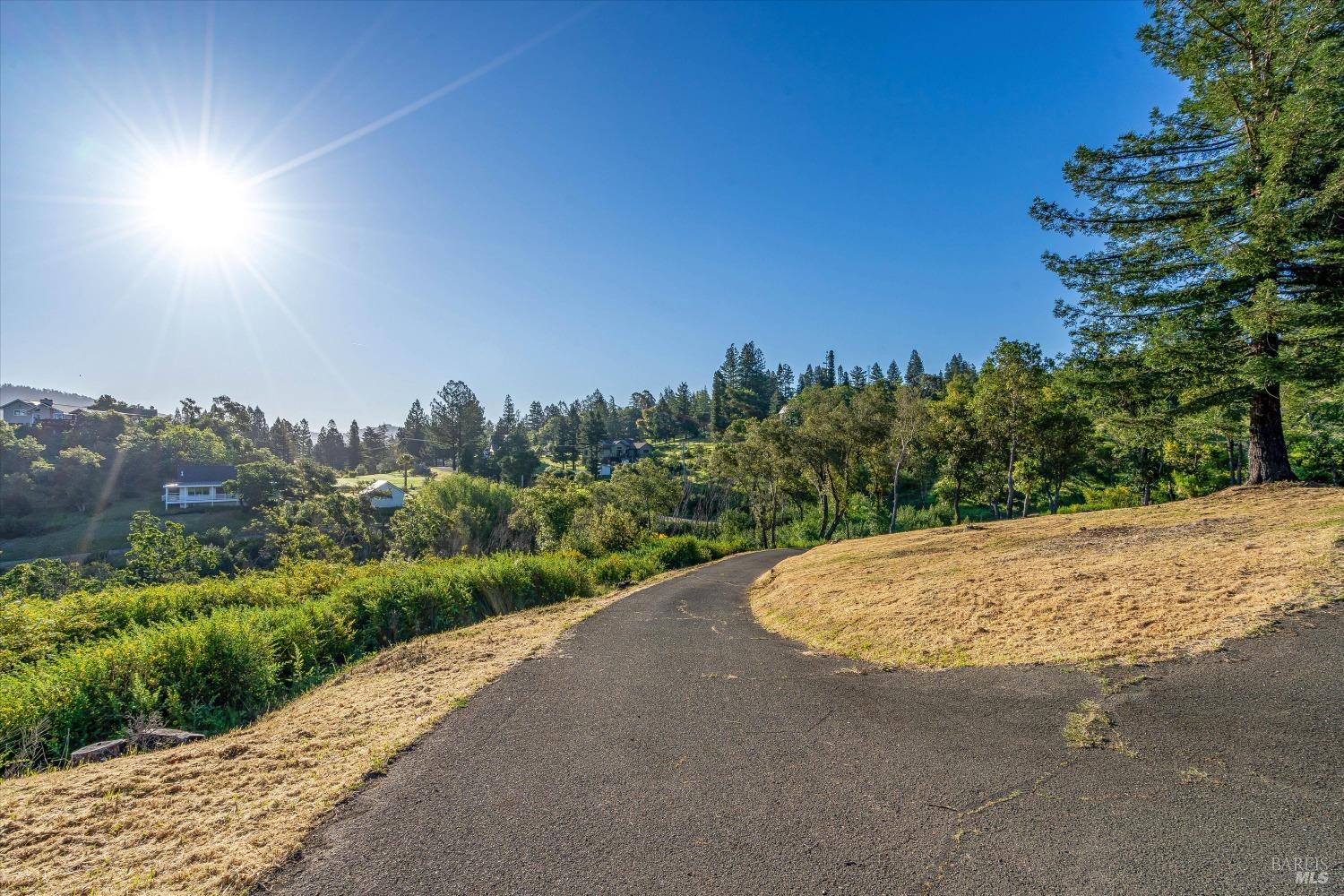 3453 Hidden Hills Dr