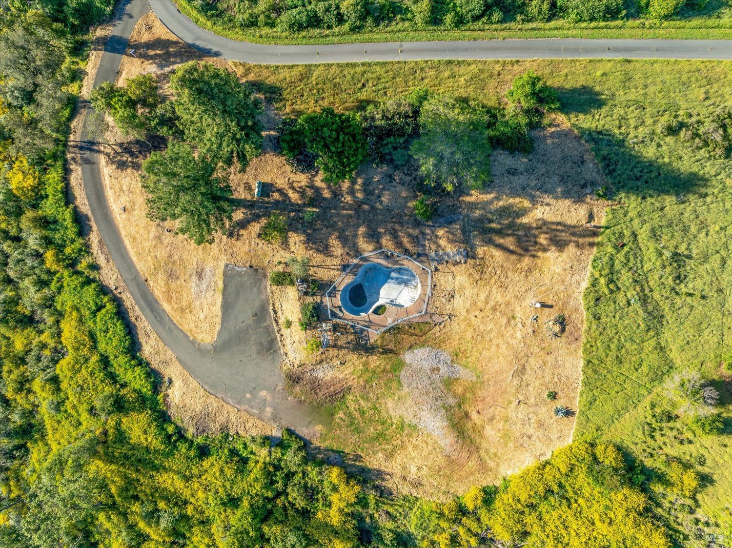 3453 Hidden Hills Dr