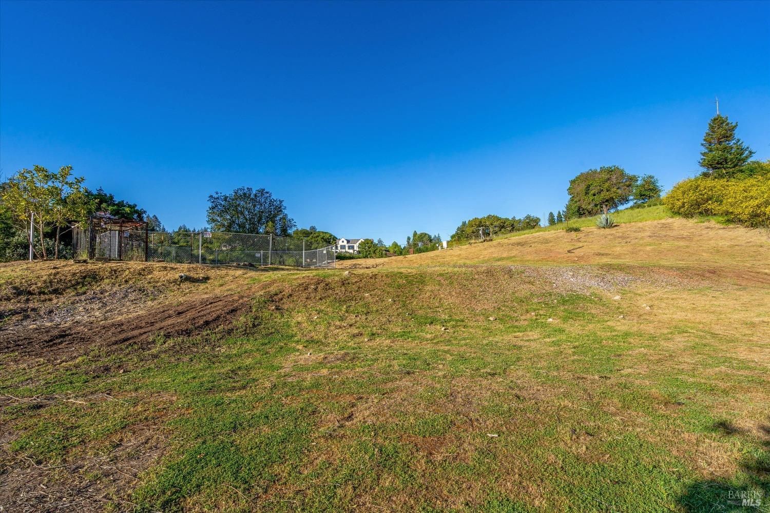 3453 Hidden Hills Dr