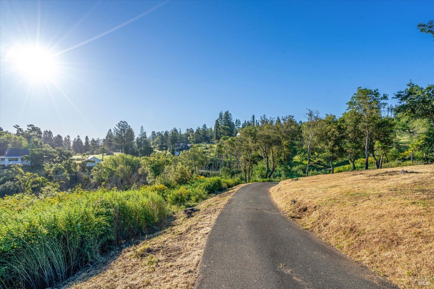 3453 Hidden Hills Dr