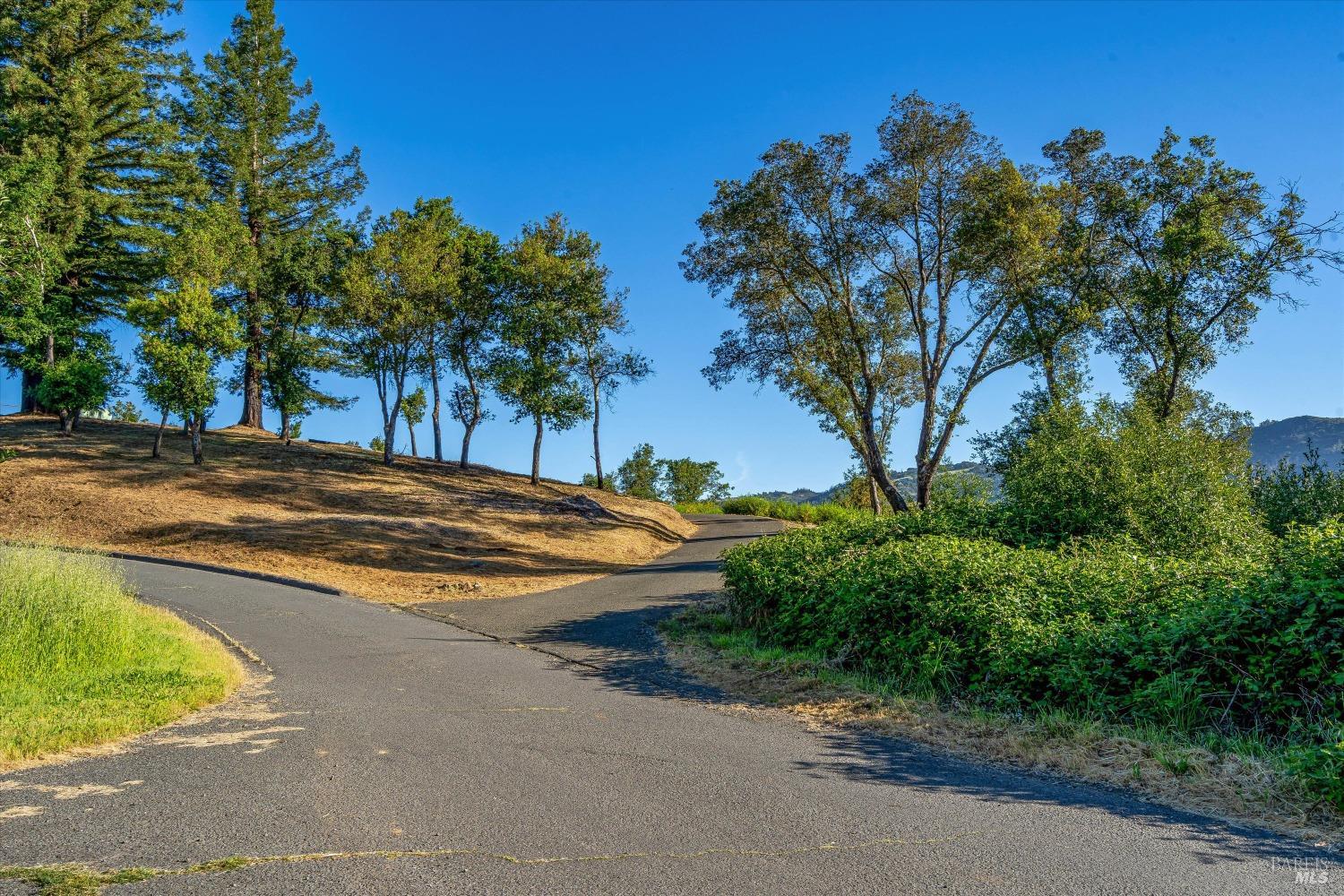 3453 Hidden Hills Dr