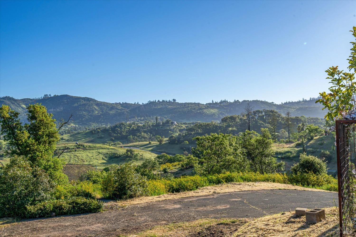 3453 Hidden Hills Dr