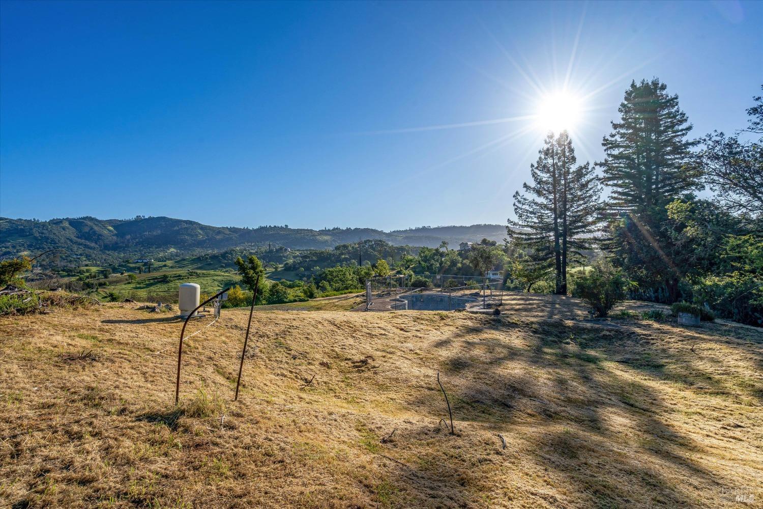 3453 Hidden Hills Dr