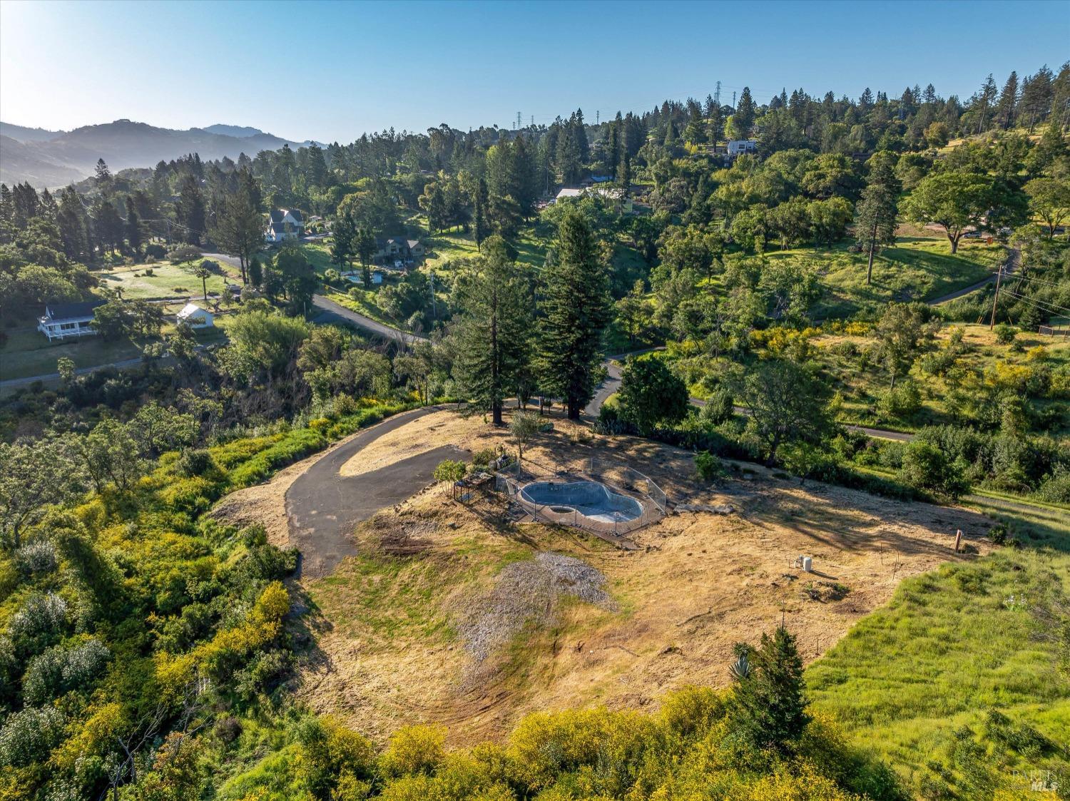 3453 Hidden Hills Dr