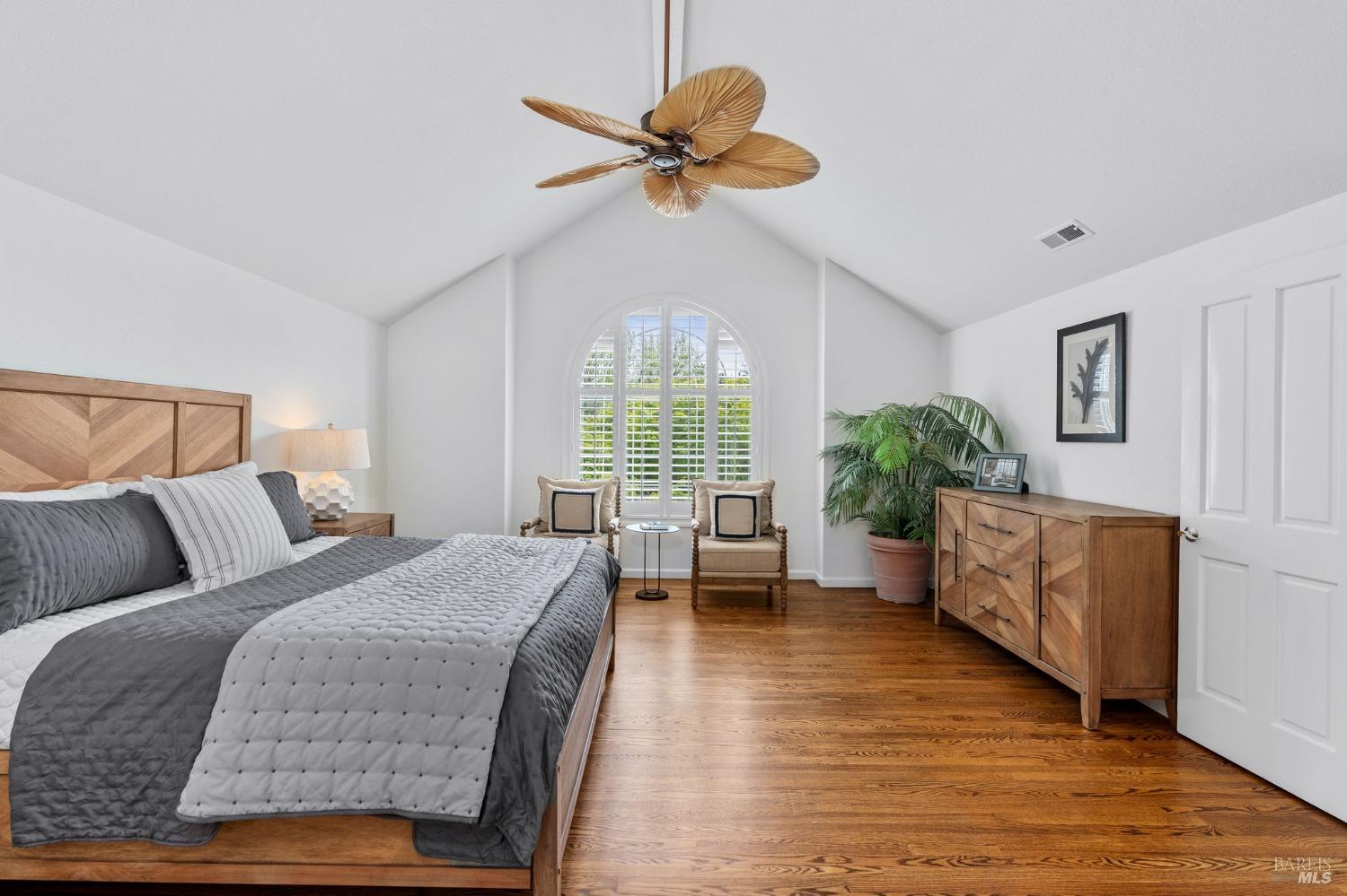 9724 Green Valley Rd