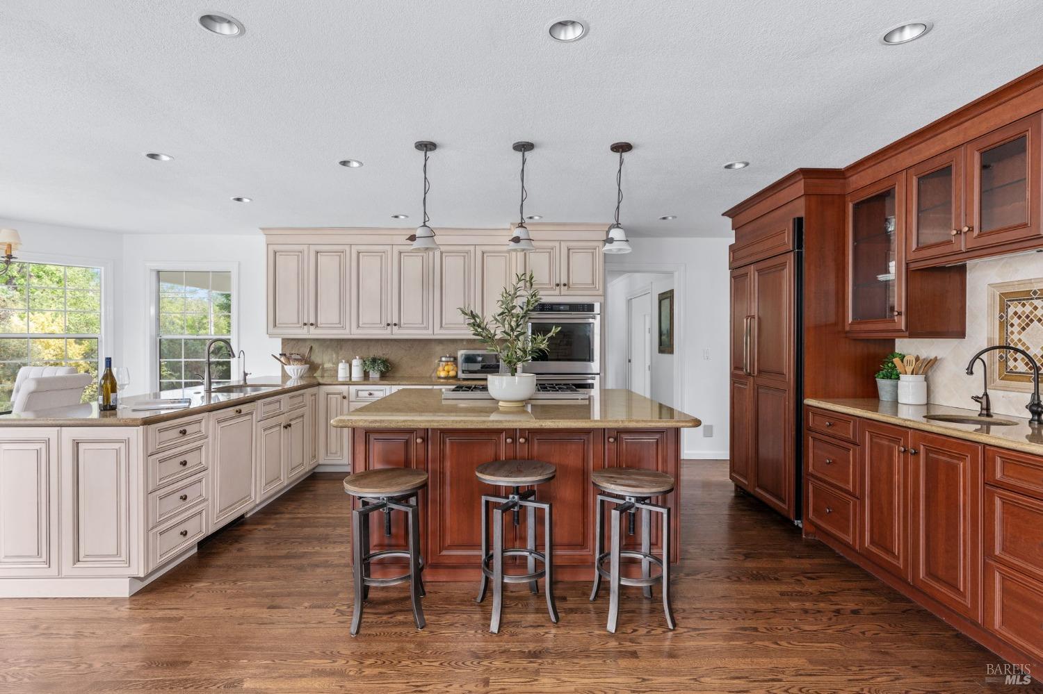 9724 Green Valley Rd