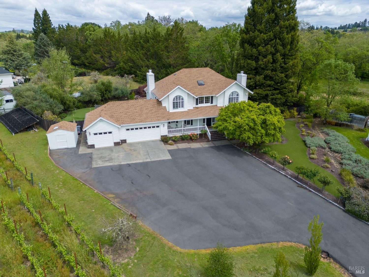 9724 Green Valley Rd