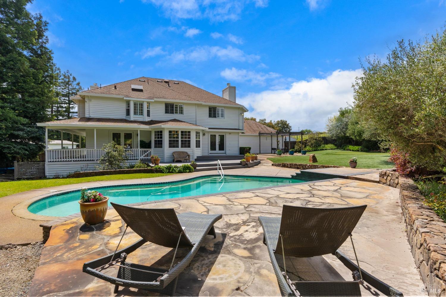 9724 Green Valley Rd