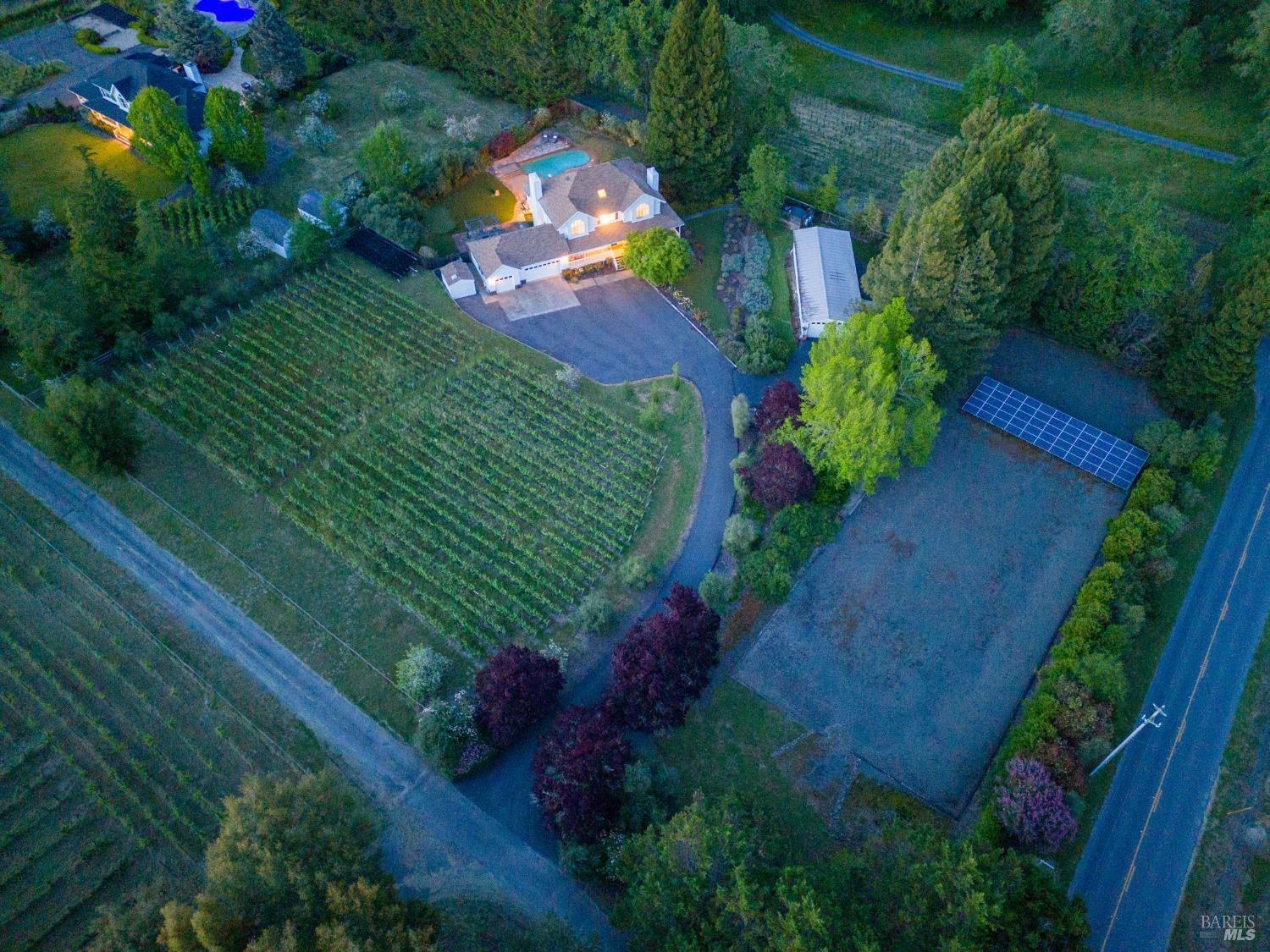 9724 Green Valley Rd