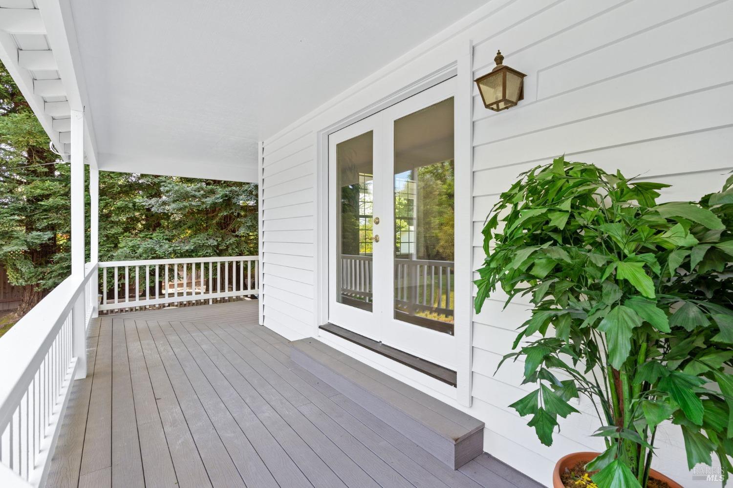 9724 Green Valley Rd