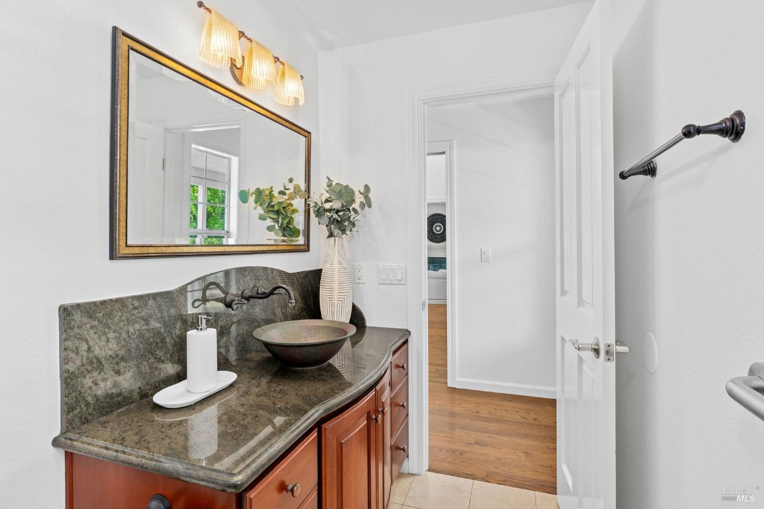 9724 Green Valley Rd